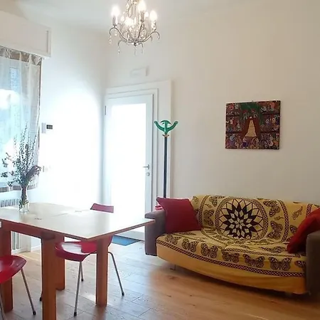 L'approdo Di Enea Sotto La Pergola Dom wakacyjny *